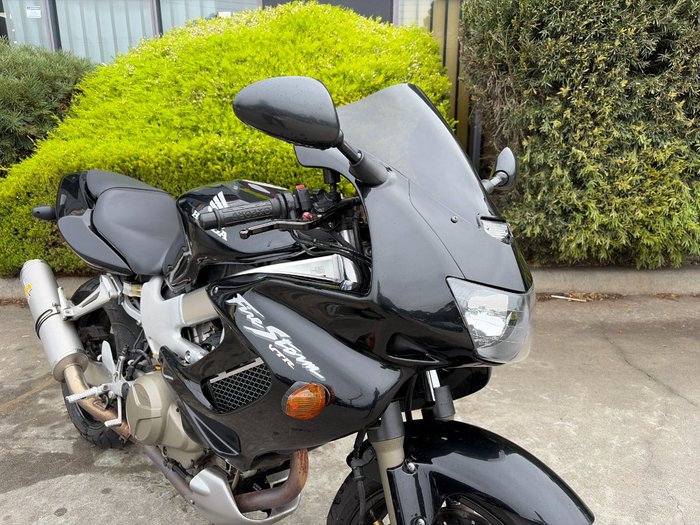 2006 Honda VTR1000F (FIRESTORM) Black