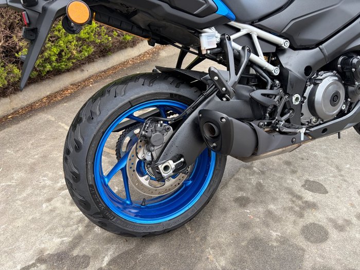 2024 Suzuki GSX-S1000 Blue