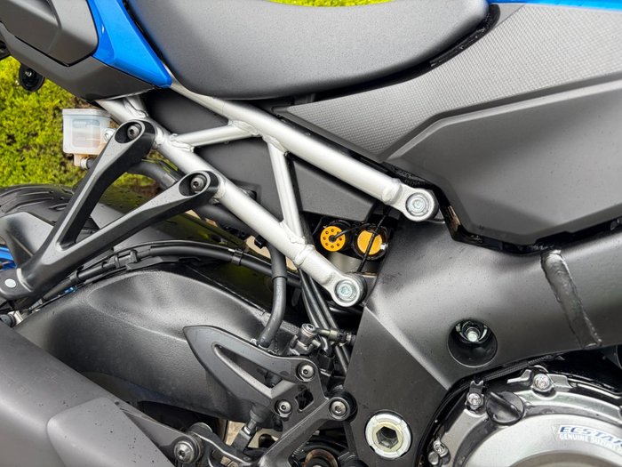 2024 Suzuki GSX-S1000 Blue