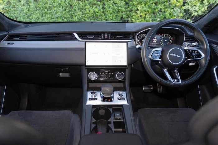 2022 Jaguar F-PACE SVR