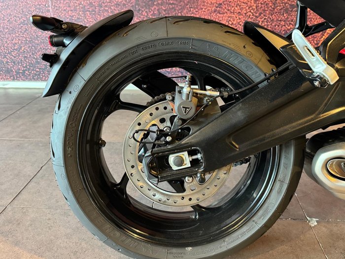 2026 Triumph Trident 660 Trident White