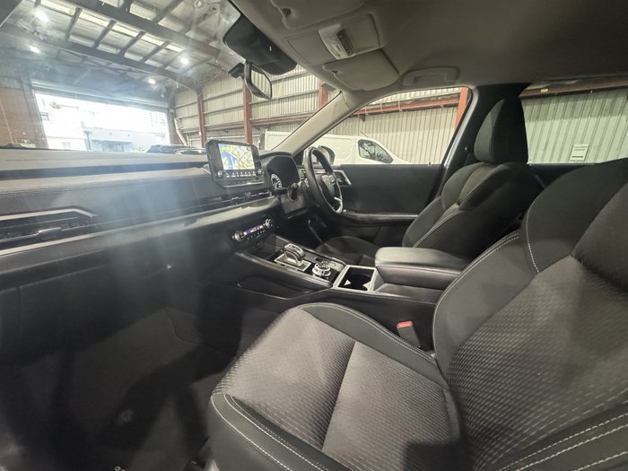 2023 Mitsubishi Outlander LS
