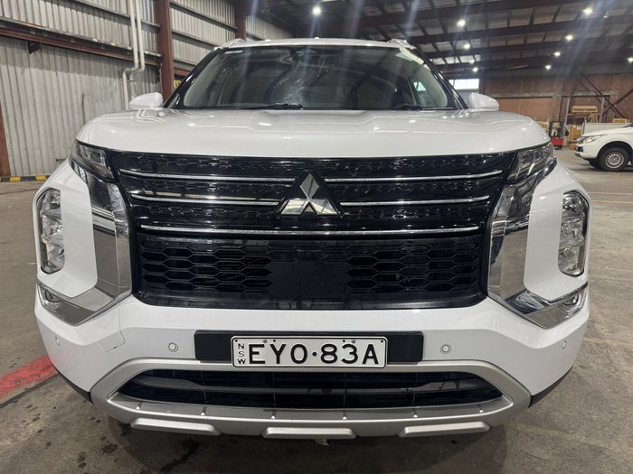 2023 Mitsubishi Outlander LS