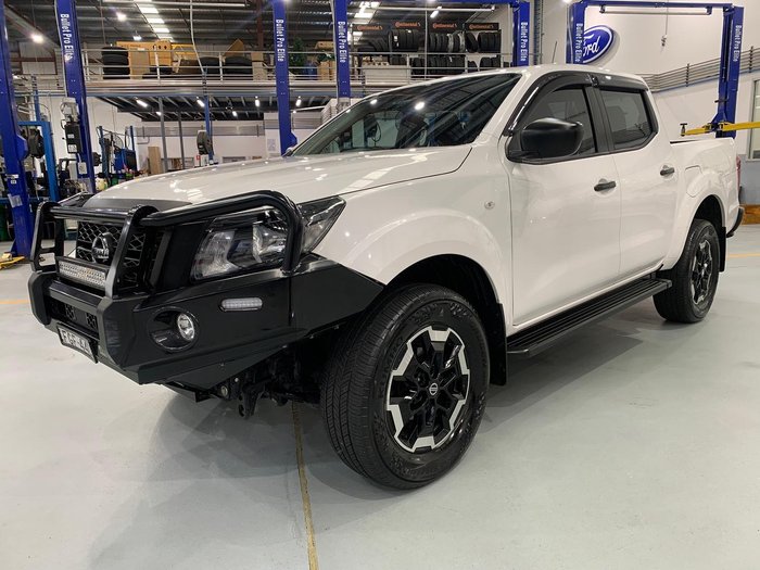 2023 Nissan Navara SL