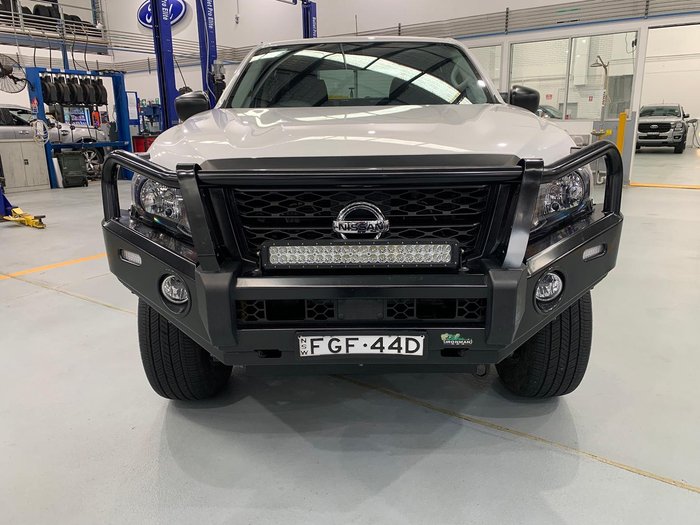 2023 Nissan Navara SL