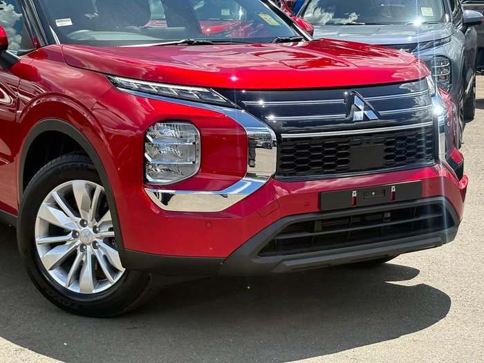 2026 Mitsubishi Outlander ES
