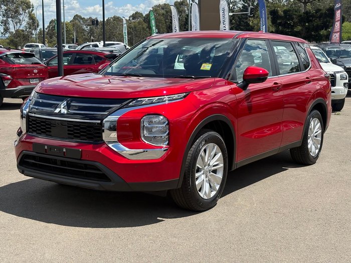2026 Mitsubishi Outlander ES
