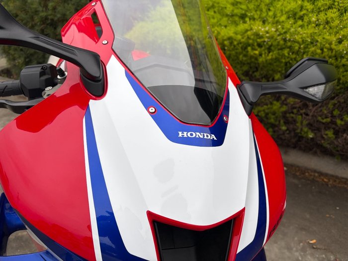 2025 Honda CBR1000RR-R SP (FIREBLADE) ABS Red