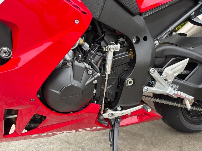 2025 Honda CBR1000RR-R SP (FIREBLADE) ABS Red