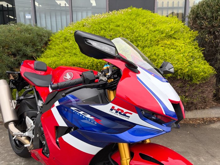 2025 Honda CBR1000RR-R SP (FIREBLADE) ABS Red