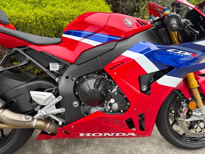 2025 Honda CBR1000RR-R SP (FIREBLADE) ABS Red