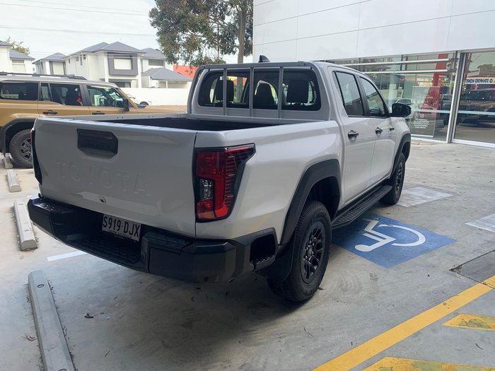 2025 Toyota Hilux