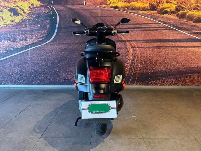 2025 Vespa GTS 300 Super Sport GTS Black
