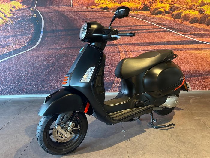 2025 Vespa GTS 300 Super Sport GTS Black