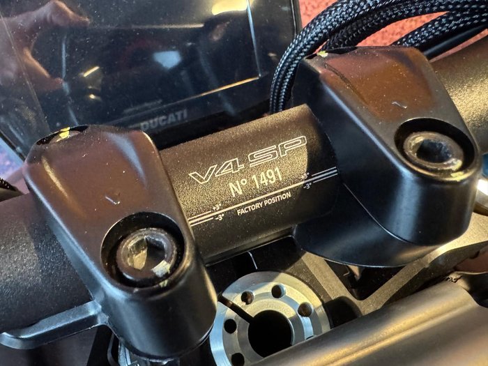 2022 Ducati Streetfighter V4 SP Streetfighter Black