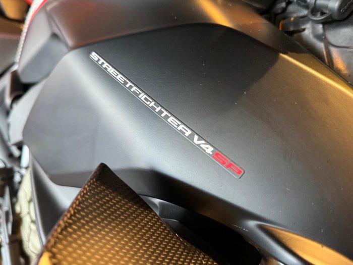 2022 Ducati Streetfighter V4 SP Streetfighter Black