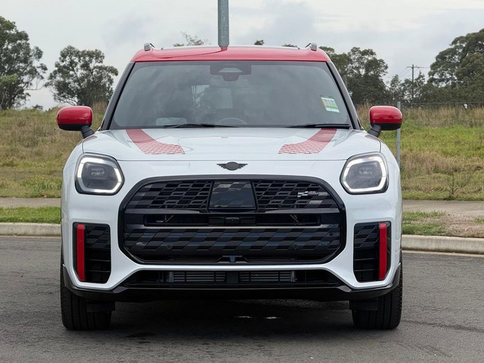 2026 MINI Countryman JCW Favoured