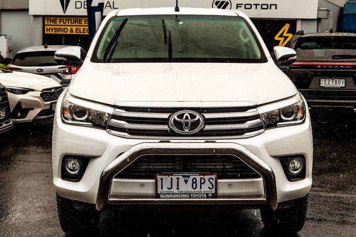2016 Toyota Hilux SR5