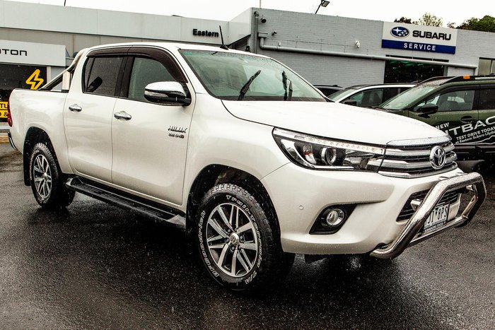 2016 Toyota Hilux SR5