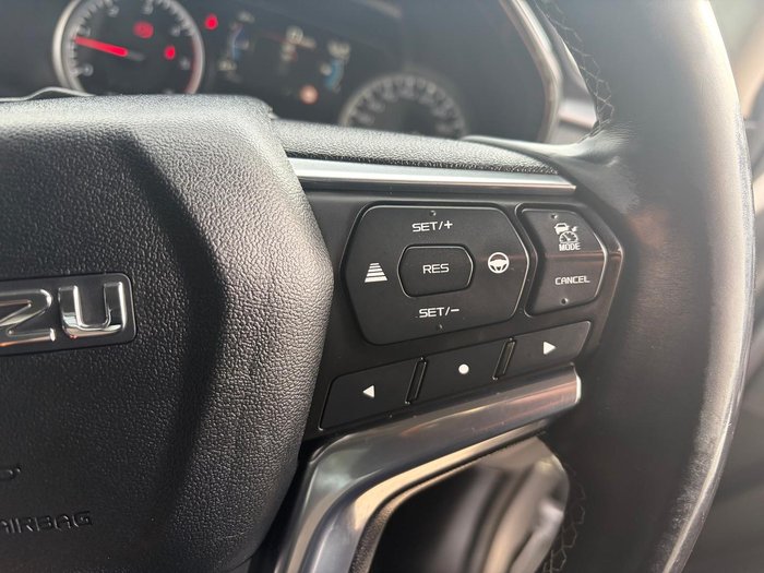 2022 Isuzu D-MAX LS-U