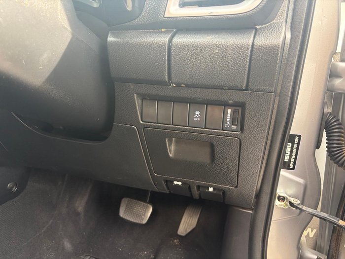 2022 Isuzu D-MAX LS-U