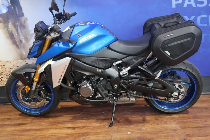 2023 Suzuki GSX-S1000 Blue