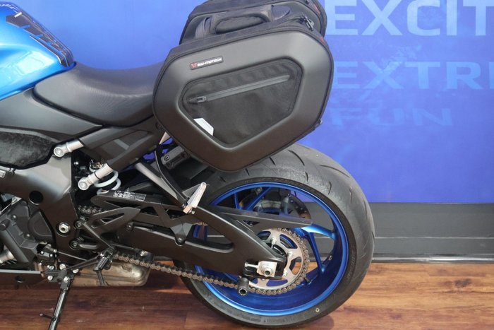 2023 Suzuki GSX-S1000 Blue