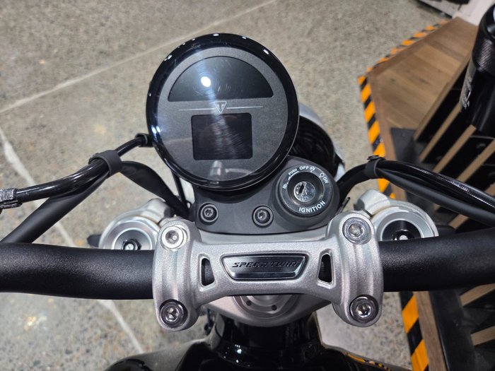 2026 Triumph BONNEVILLE SPEED TWIN 1200 RS Black