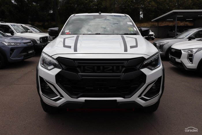 2026 Isuzu D-MAX BLADE