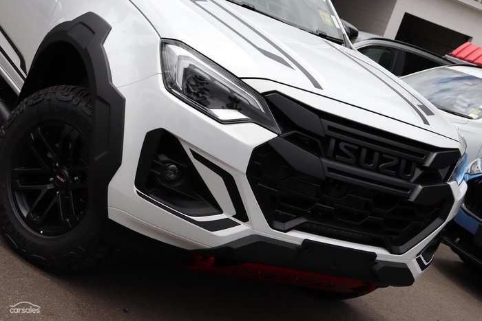2026 Isuzu D-MAX BLADE