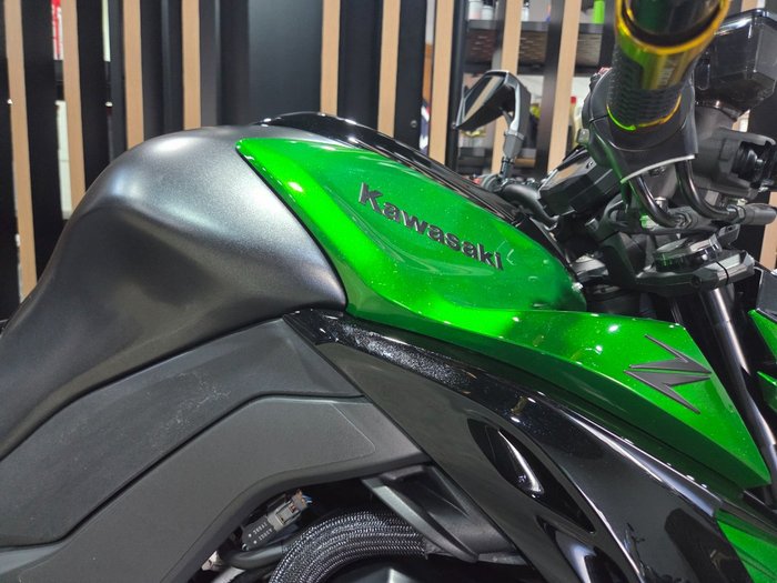 2024 Kawasaki Z1000 GREY