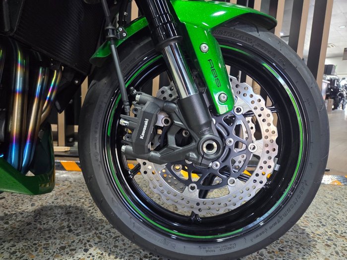 2024 Kawasaki Z1000 GREY