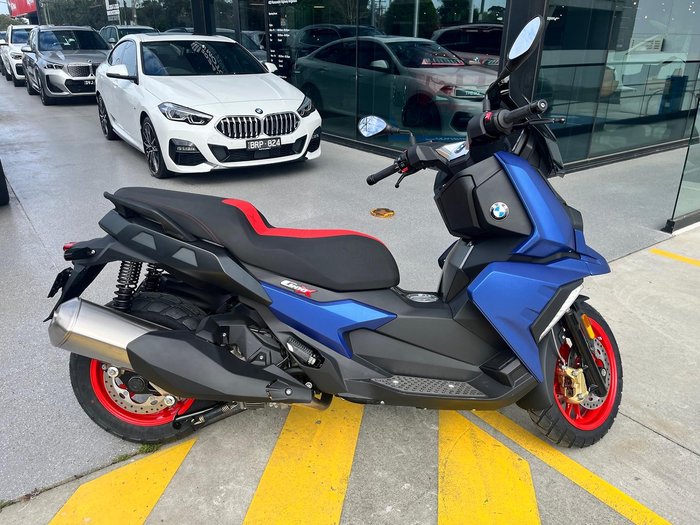 2025 BMW