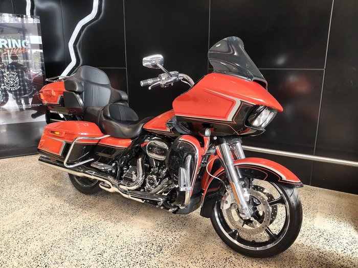 2022 Harley-Davidson CVO Road Glide Limited 117 (FLTRKSE)