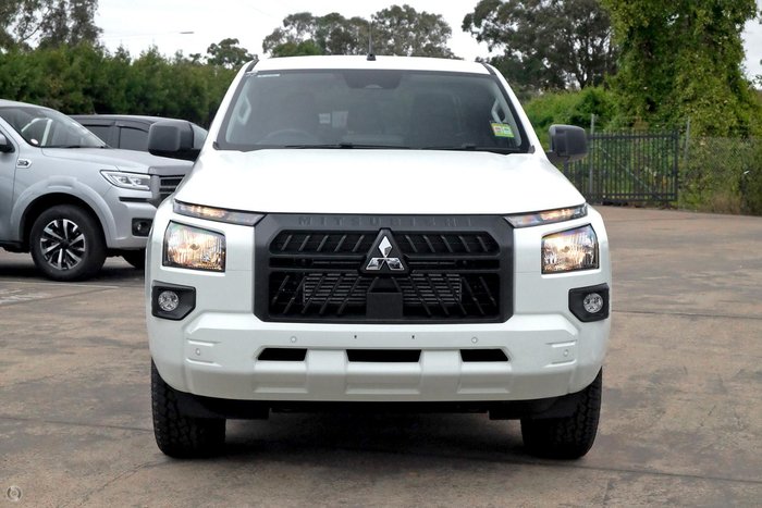 2026 Mitsubishi Triton GLX+