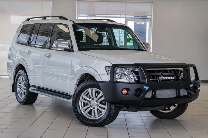 2020 Mitsubishi Pajero