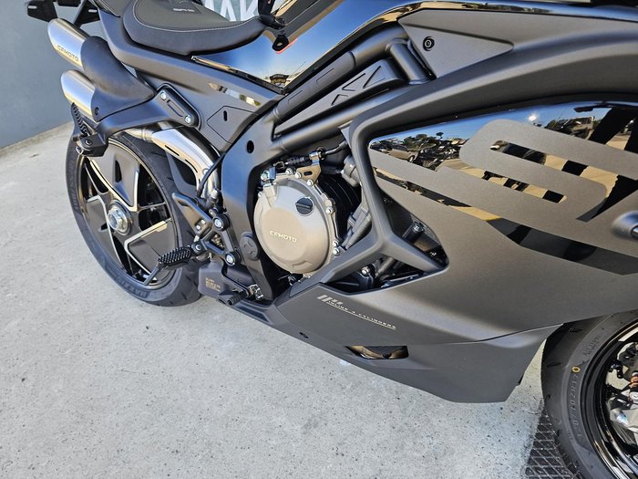 2026 CFMOTO 750SR-S SR Black