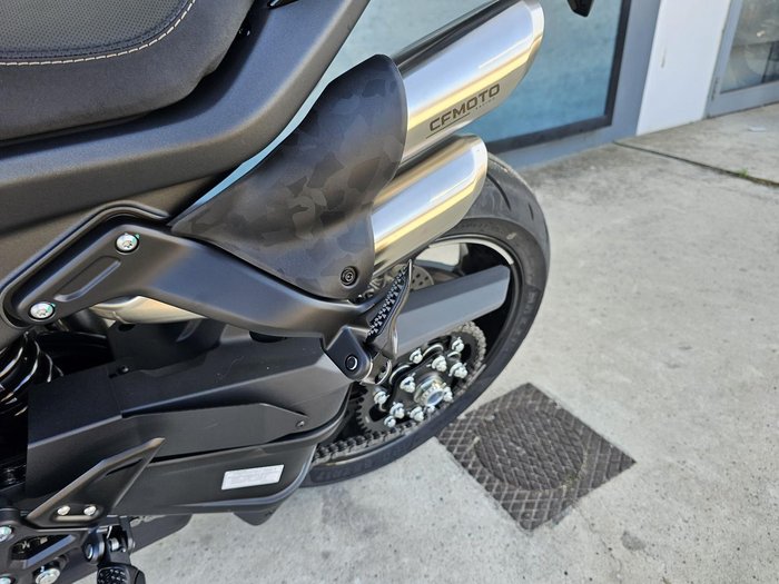 2026 CFMOTO 750SR-S SR Black