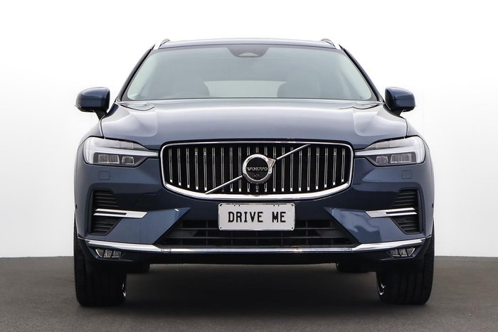 2022 Volvo XC60 B5 Inscription