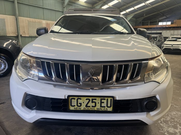 2015 Mitsubishi Triton GLX