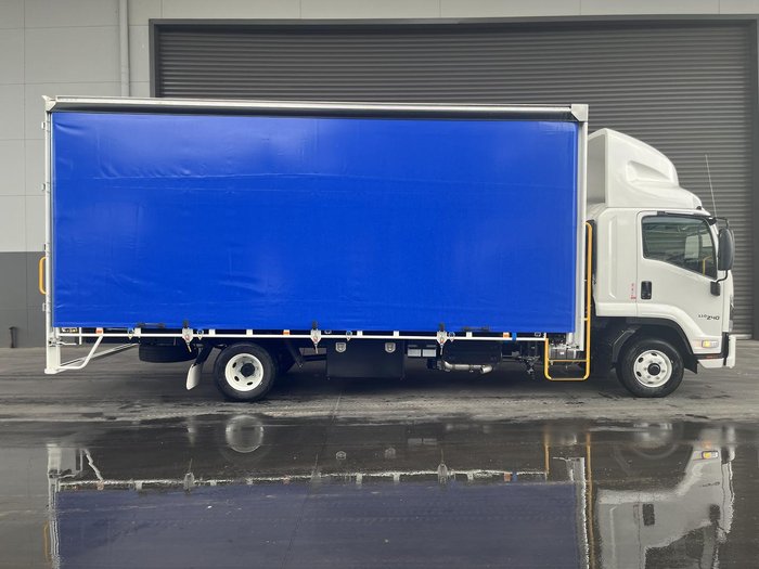 2025 Isuzu F Series