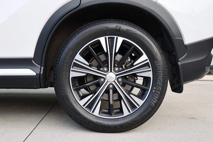 2017 MITSUBISHI ECLIPSE CROSS EXCEED (2WD)