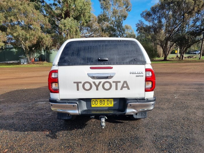 2022 Toyota Hilux 4x4 SR5 2.8L T Diesel Automatic Double Cab 2U76940 001