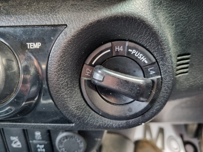2022 Toyota Hilux 4x4 SR5 2.8L T Diesel Automatic Double Cab 2U76940 001