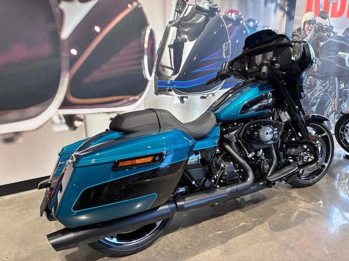 2026 Harley-Davidson Street Glide 117 (FLHX)
