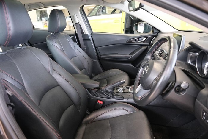 2014 Mazda 3 SP25 GT