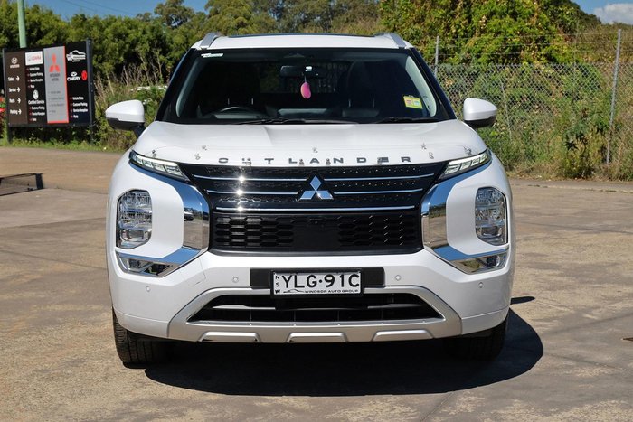 2022 Mitsubishi Outlander Exceed