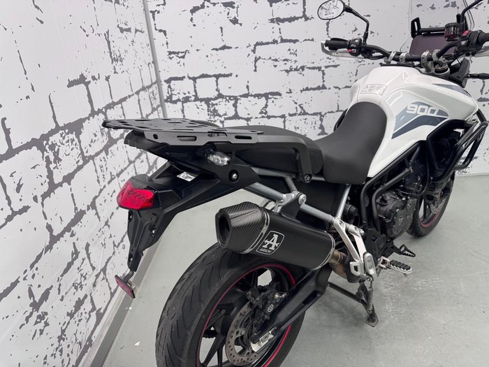 2023 Triumph Tiger 900 GT Pro Tiger White