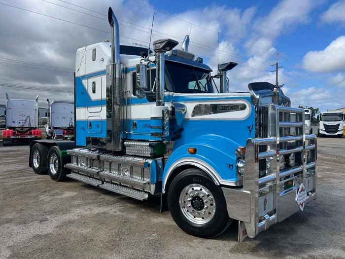 2020 Kenworth T909