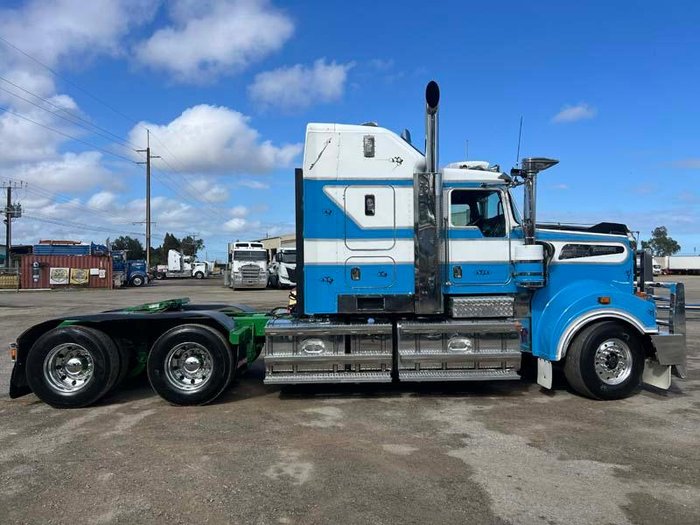 2020 Kenworth T909